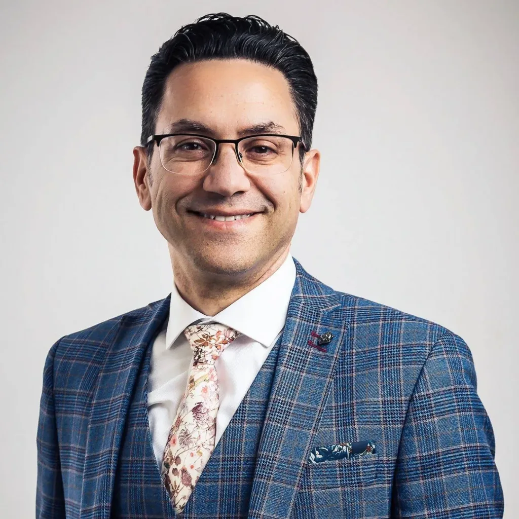 London Plastic Surgeon Omar Tillo
